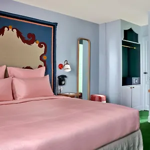 Hotel D'angleterre Champs Elysées, París
